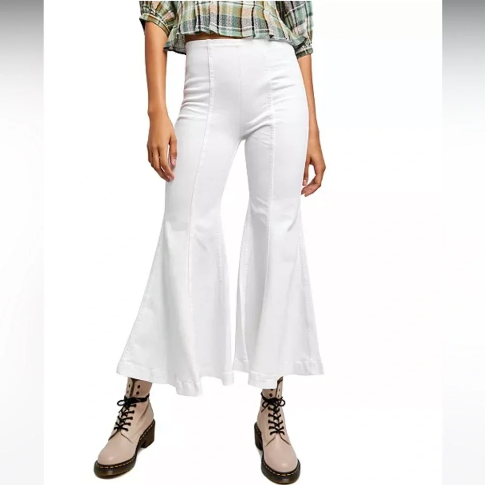 Free People We The Free Cha Cha Flare Cropped‎ Jeans White